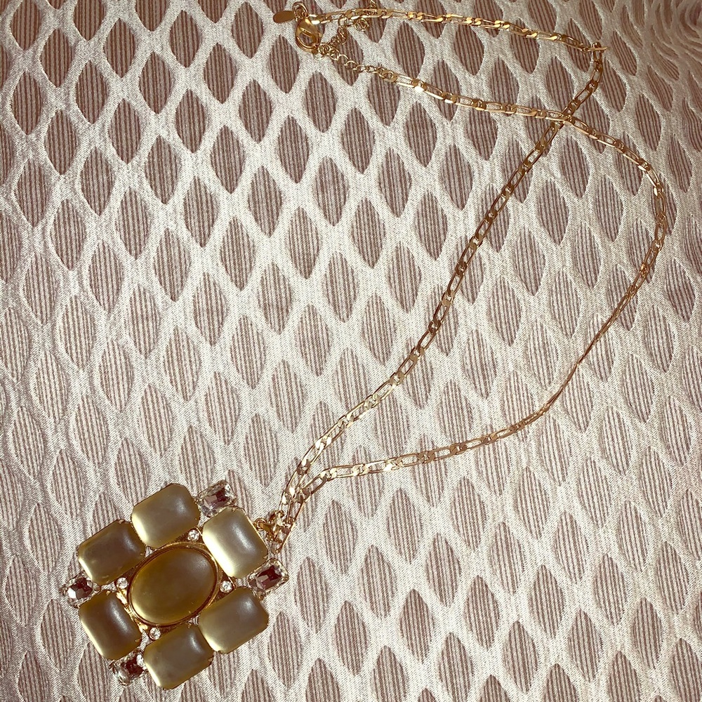 Chico’s gold and green statement necklace
